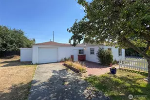 522 S A St, Port Angeles, WA 98362 - Photo 3
