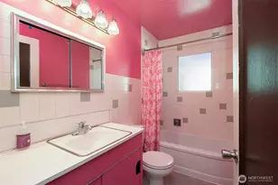 522 S A St, Port Angeles, WA 98362 - Photo 13