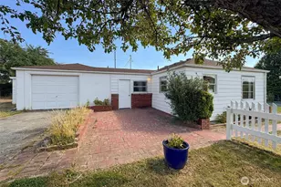 522 S A St, Port Angeles, WA 98362 - Photo 21