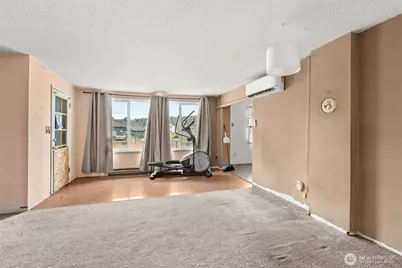 204 E Eagle Street, Oakville, WA 98568 - Photo 5