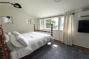 2256 Viewmont Way W, Seattle, WA 98199 - Photo 19