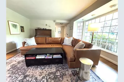 2256 Viewmont Way W, Seattle, WA 98199 - Photo 3