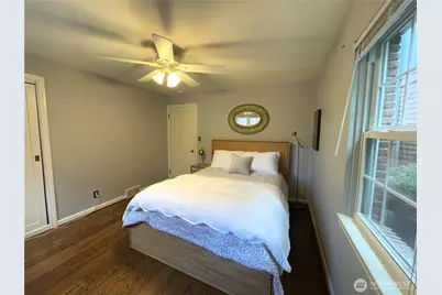 2256 Viewmont Way W, Seattle, WA 98199 - Photo 15