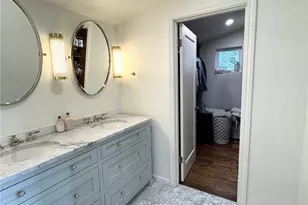 2256 Viewmont Way W, Seattle, WA 98199 - Photo 21