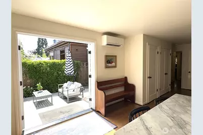 2256 Viewmont Way W, Seattle, WA 98199 - Photo 11