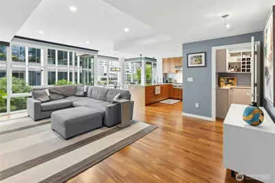 10700 NE 4th St #434, Bellevue, WA 98004 - Photo 9