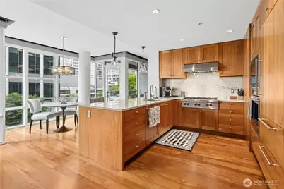10700 NE 4th St #434, Bellevue, WA 98004 - Photo 15