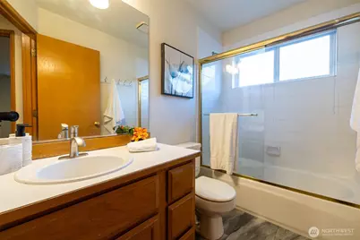 5018 Ryan Way, Seattle, WA 98178 - Photo 27