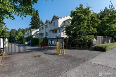 10410 Holly Drive #E, Everett, WA 98204 - Photo 29