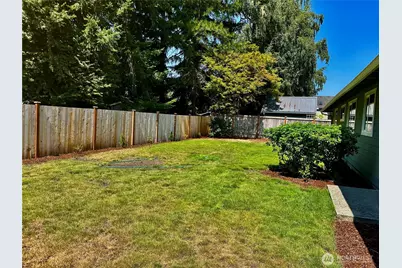 10407 170th Avenue NE, Redmond, WA 98052 - Photo 17