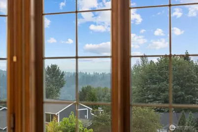 5204 137th Place SE, Bellevue, WA 98006 - Photo 11