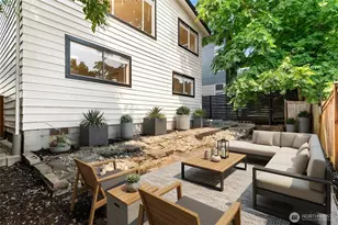 1609 E Alder St, Seattle, WA 98122 - Photo 5