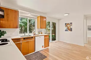 1003 144th Pl SE, Bellevue, WA 98007 - Photo 17