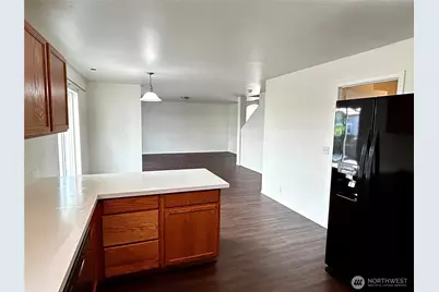 8523 21st Avenue E, Tacoma, WA 98445 - Photo 13