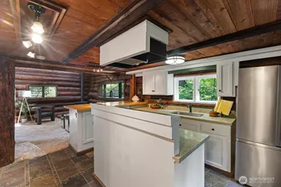 25525 SE Tiger Mountain Road, Issaquah, WA 98027 - Photo 11