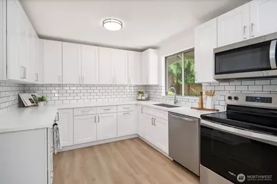 4504 S 163rd Place, Tukwila, WA 98188 - Photo 7