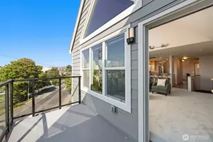 705 N State St, Bellingham, WA 98225 - Photo 7