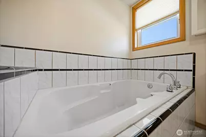 705 N State Street #405, Bellingham, WA 98225 - Photo 25