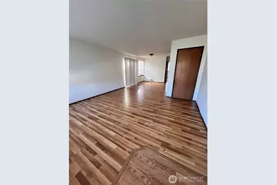 930 S 22nd Court, Mount Vernon, WA 98274 - Photo 3
