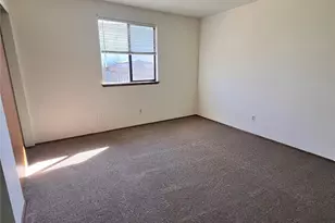 930 S 22nd Ct, Mount Vernon, WA 98274 - Photo 5