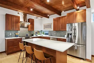 4328 S Bennett St, Seattle, WA 98118 - Photo 3