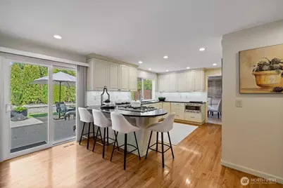 20404 NE 35th Street, Sammamish, WA 98074 - Photo 11