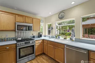 7781 NE Frog Hollow St, Kingston, WA 98346 - Photo 11