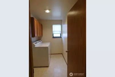 903 S 22nd Court, Mount Vernon, WA 98274 - Photo 13