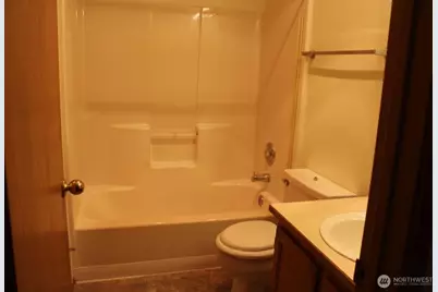 903 S 22nd Court, Mount Vernon, WA 98274 - Photo 7