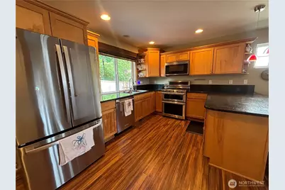 105 N Lafayette Avenue, Bremerton, WA 98312 - Photo 5