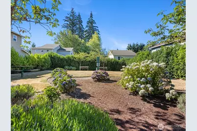 8402 61st Place NE, Marysville, WA 98270 - Photo 23