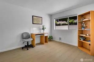 322 N 134th St, Seattle, WA 98133 - Photo 17