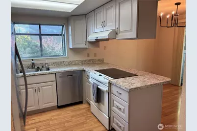 19219 40th Avenue W #H-1, Lynnwood, WA 98036 - Photo 5