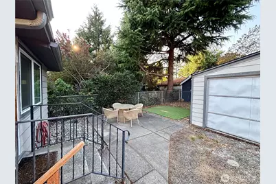1706 N 50th Street, Seattle, WA 98103 - Photo 5