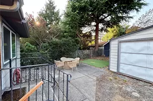 1706 N 50th St, Seattle, WA 98103 - Photo 5
