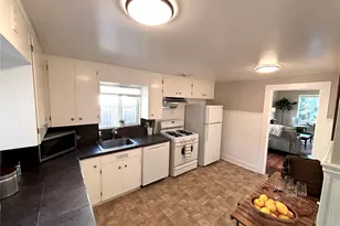1706 N 50th St, Seattle, WA 98103 - Photo 7