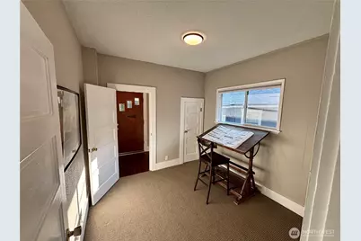 1706 N 50th Street, Seattle, WA 98103 - Photo 15