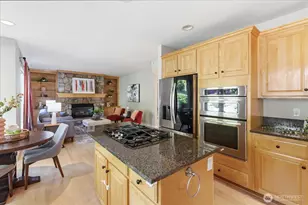 20111 25th Dr SE, Bothell, WA 98012 - Photo 13