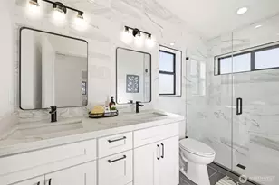 526 N 100th St, Seattle, WA 98133 - Photo 15