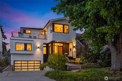 3215 39th Avenue W, Seattle, WA 98199 - Photo 1