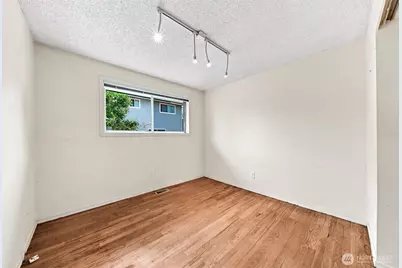 1111 Pierce Avenue NE, Renton, WA 98056 - Photo 17