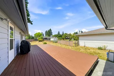 1111 Pierce Avenue NE, Renton, WA 98056 - Photo 25