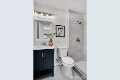 305 NW 7th Street, Renton, WA 98057 - Photo 17