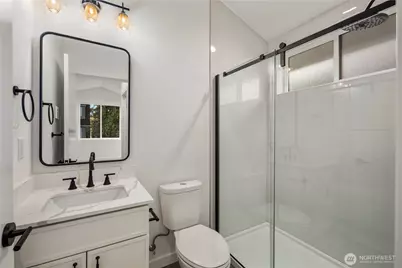 516 N 102nd Street, Seattle, WA 98133 - Photo 13