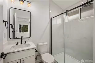 516 N 102nd St, Seattle, WA 98133 - Photo 13