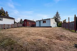 7507 Lower Ridge Rd, Everett, WA 98203 - Photo 5