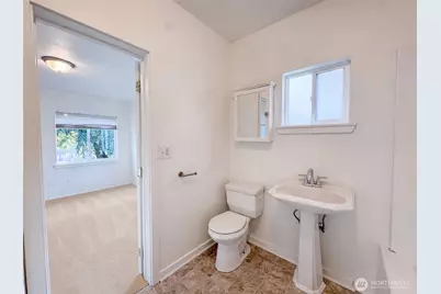 7507 Lower Ridge Road, Everett, WA 98203 - Photo 9