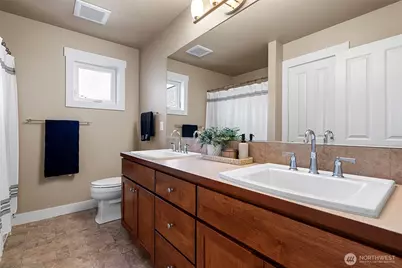 6516 86th Avenue W, University Place, WA 98467 - Photo 27