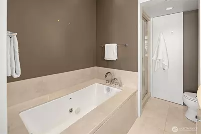 2929 1st Avenue #PH5, Seattle, WA 98121 - Photo 25
