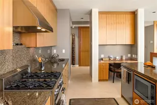 2929 1st Ave, Seattle, WA 98121 - Photo 19